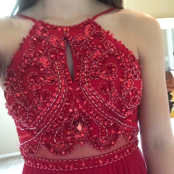 Beautiful Red Flowy Prom Dress - Picture 4 of 5